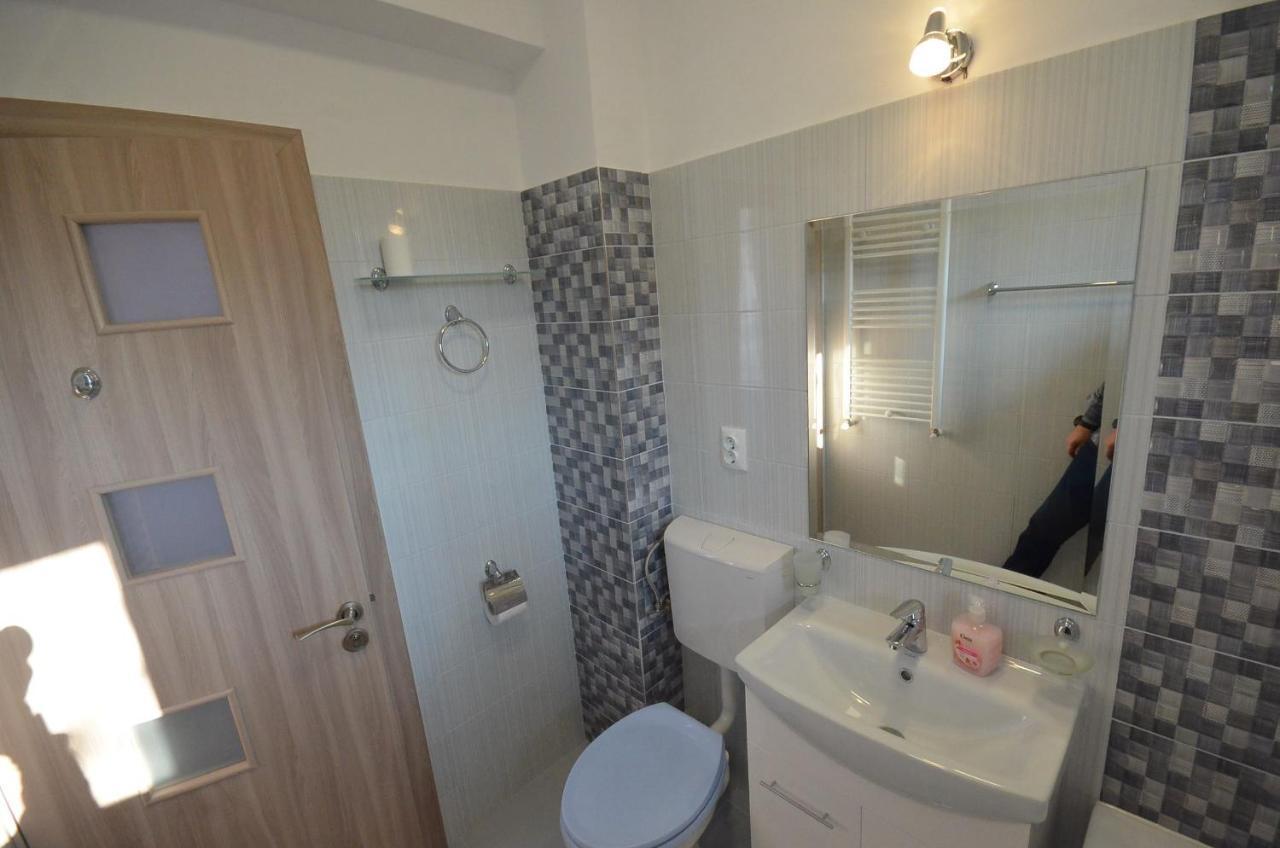 Rya Home Bukares Bagian luar foto