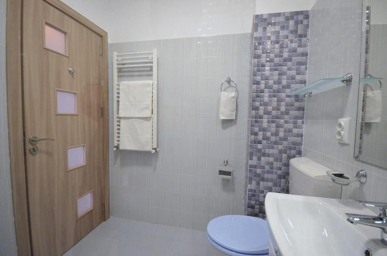 Rya Home Bukares Bagian luar foto